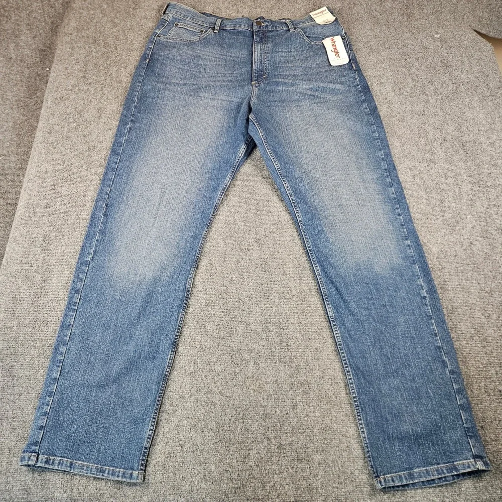 Wrangler Relaxed Fit Straight Leg Jeans Mens 40x36 Medium Wash Blue 10MGW15MW